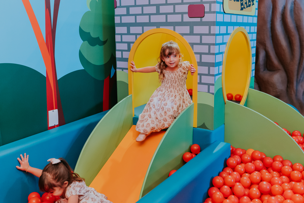 fotografia festa infantil folia encantada Rio de Janeiro barra da Tijuca fotografa de familia 3 irmaos