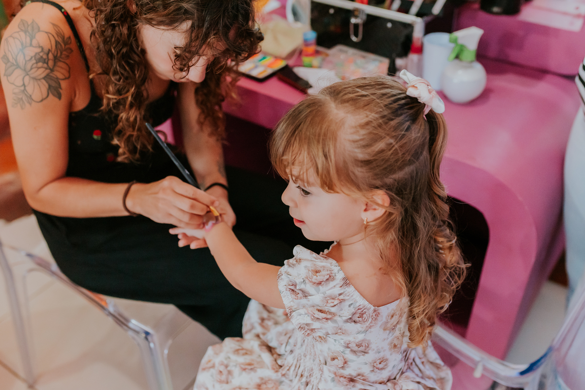fotografia festa infantil folia encantada Rio de Janeiro barra da Tijuca fotografa de familia 3 irmaos