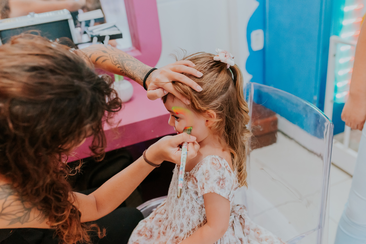 fotografia festa infantil folia encantada Rio de Janeiro barra da Tijuca fotografa de familia 3 irmaos