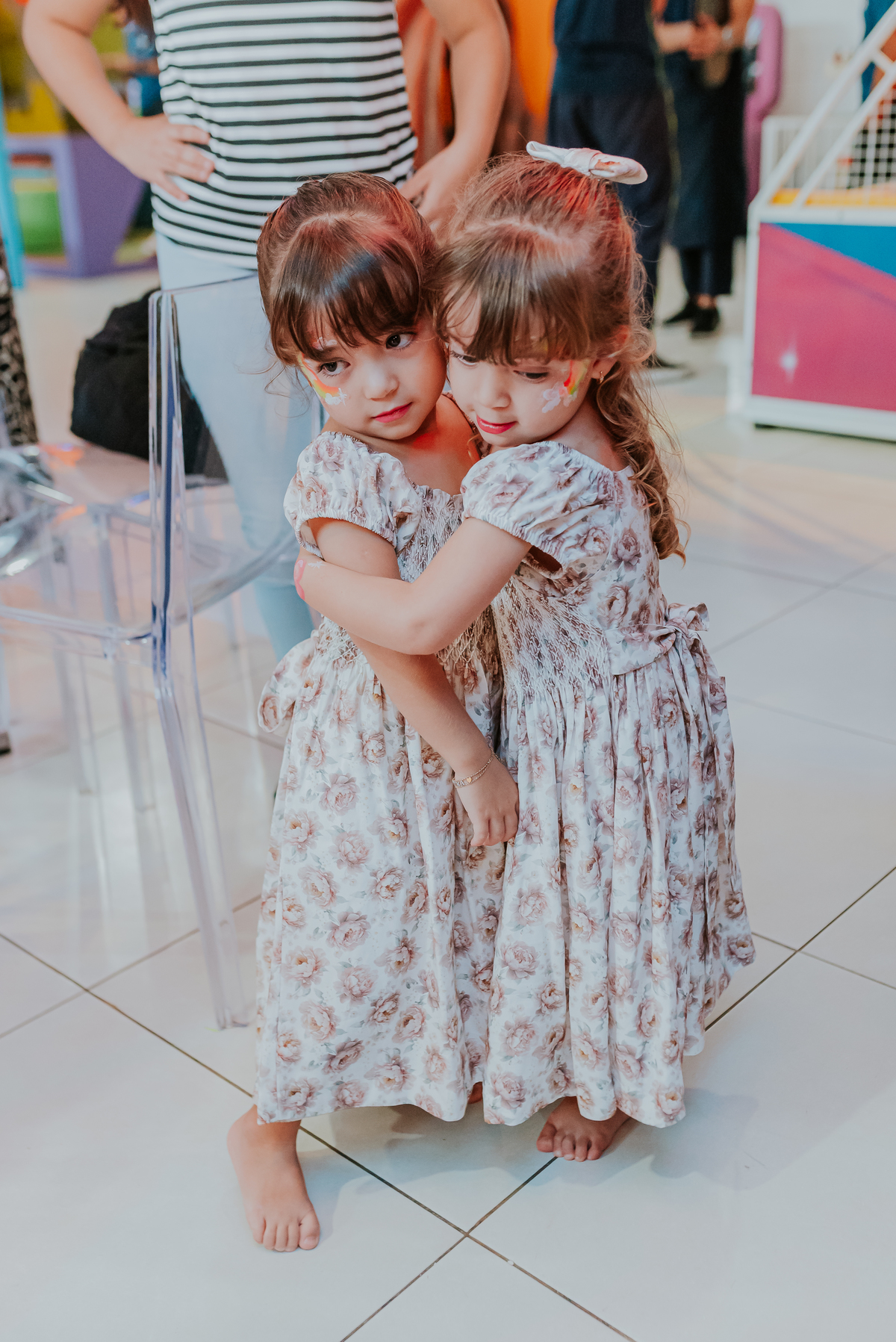 fotografia festa infantil folia encantada Rio de Janeiro barra da Tijuca fotografa de familia 3 irmaos