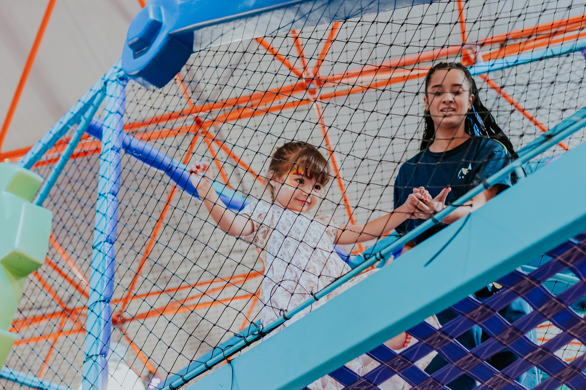 fotografia festa infantil folia encantada Rio de Janeiro barra da Tijuca fotografa de familia 3 irmaos