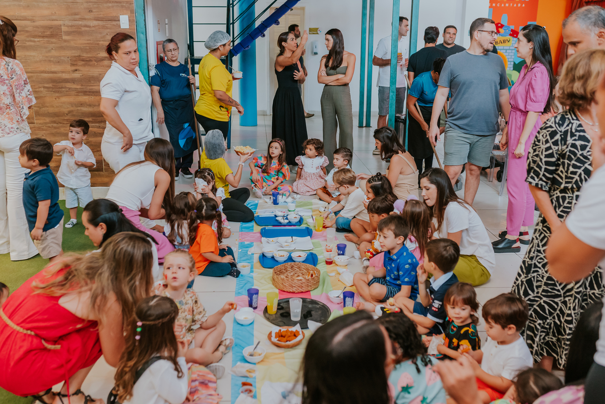 fotografia festa infantil folia encantada Rio de Janeiro barra da Tijuca fotografa de familia 3 irmaos