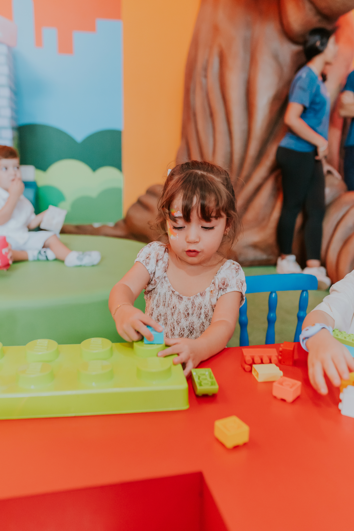 fotografia festa infantil folia encantada Rio de Janeiro barra da Tijuca fotografa de familia 3 irmaos