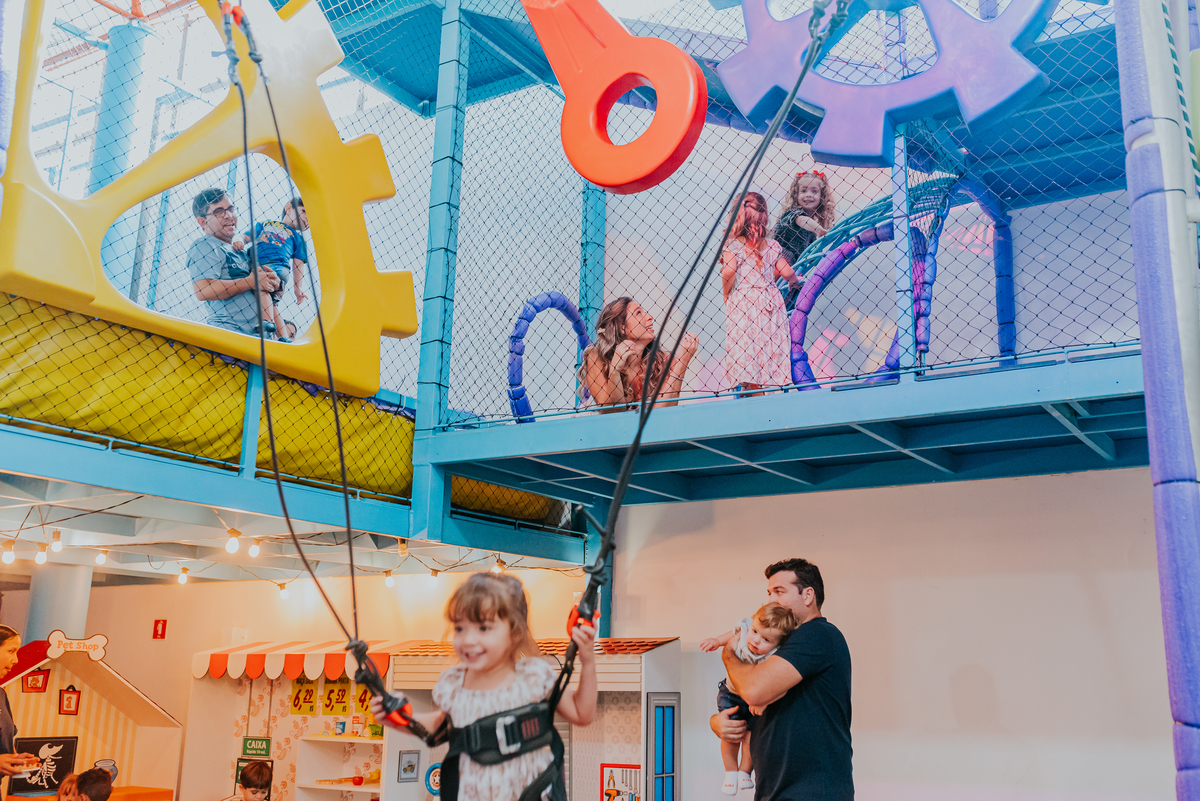 fotografia festa infantil folia encantada Rio de Janeiro barra da Tijuca fotografa de familia 3 irmaos