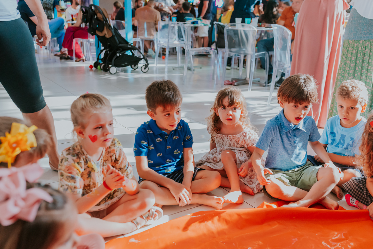 fotografia festa infantil folia encantada Rio de Janeiro barra da Tijuca fotografa de familia 3 irmaos