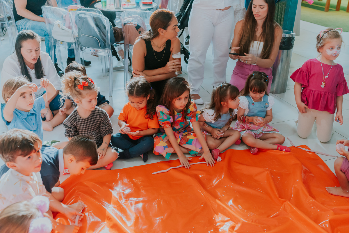 fotografia festa infantil folia encantada Rio de Janeiro barra da Tijuca fotografa de familia 3 irmaos