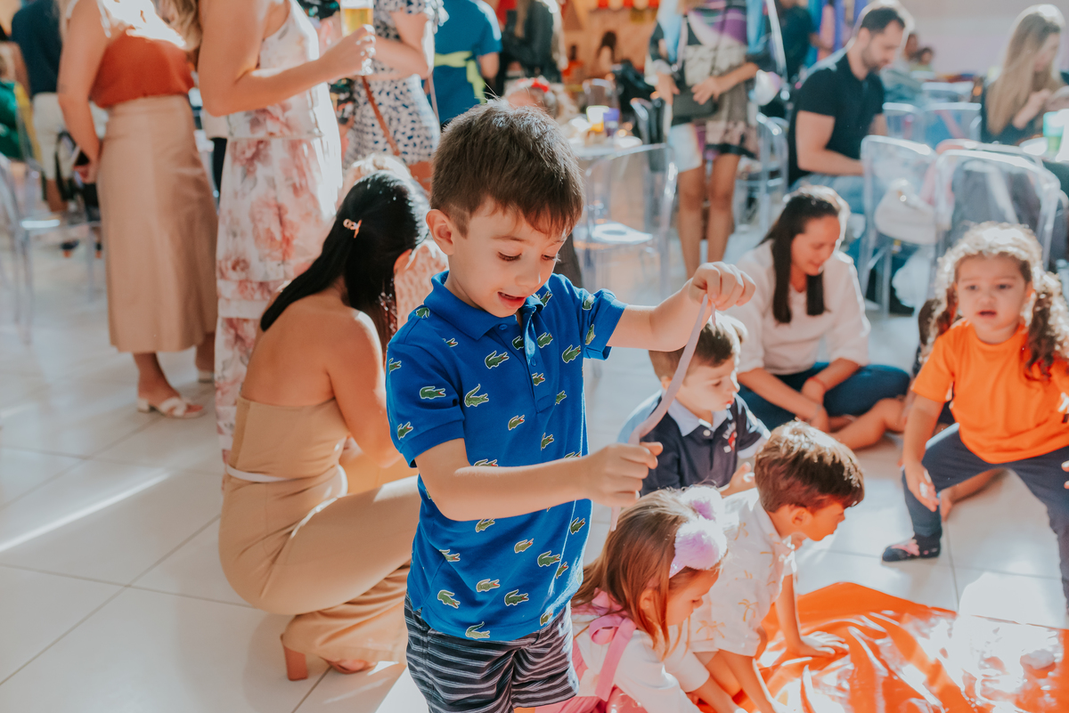 fotografia festa infantil folia encantada Rio de Janeiro barra da Tijuca fotografa de familia 3 irmaos