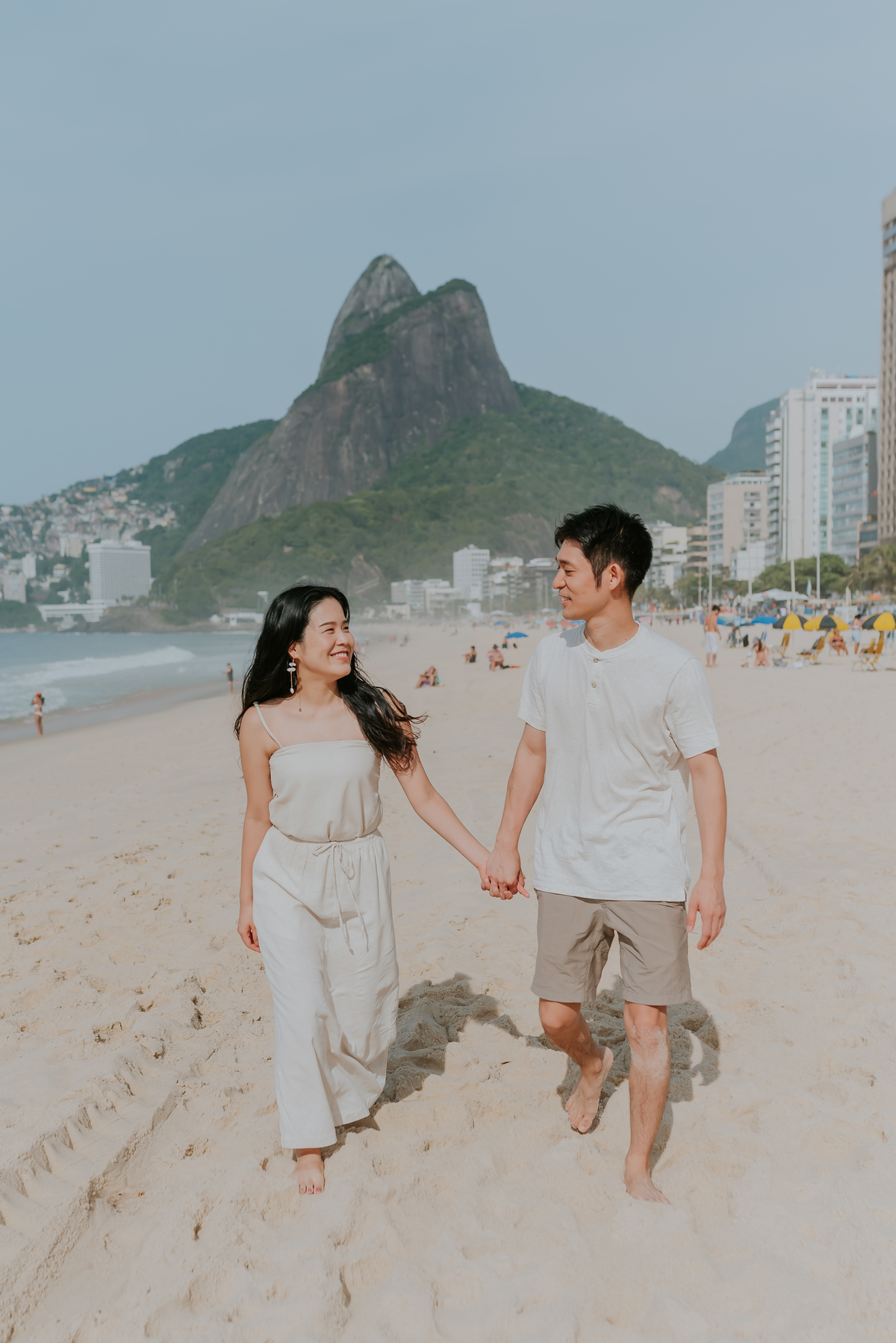 fotografia ensaio familia externo praia Leblon Ipanema Rio de Janeiro fotografa bruna Guerson japoneses orientais 