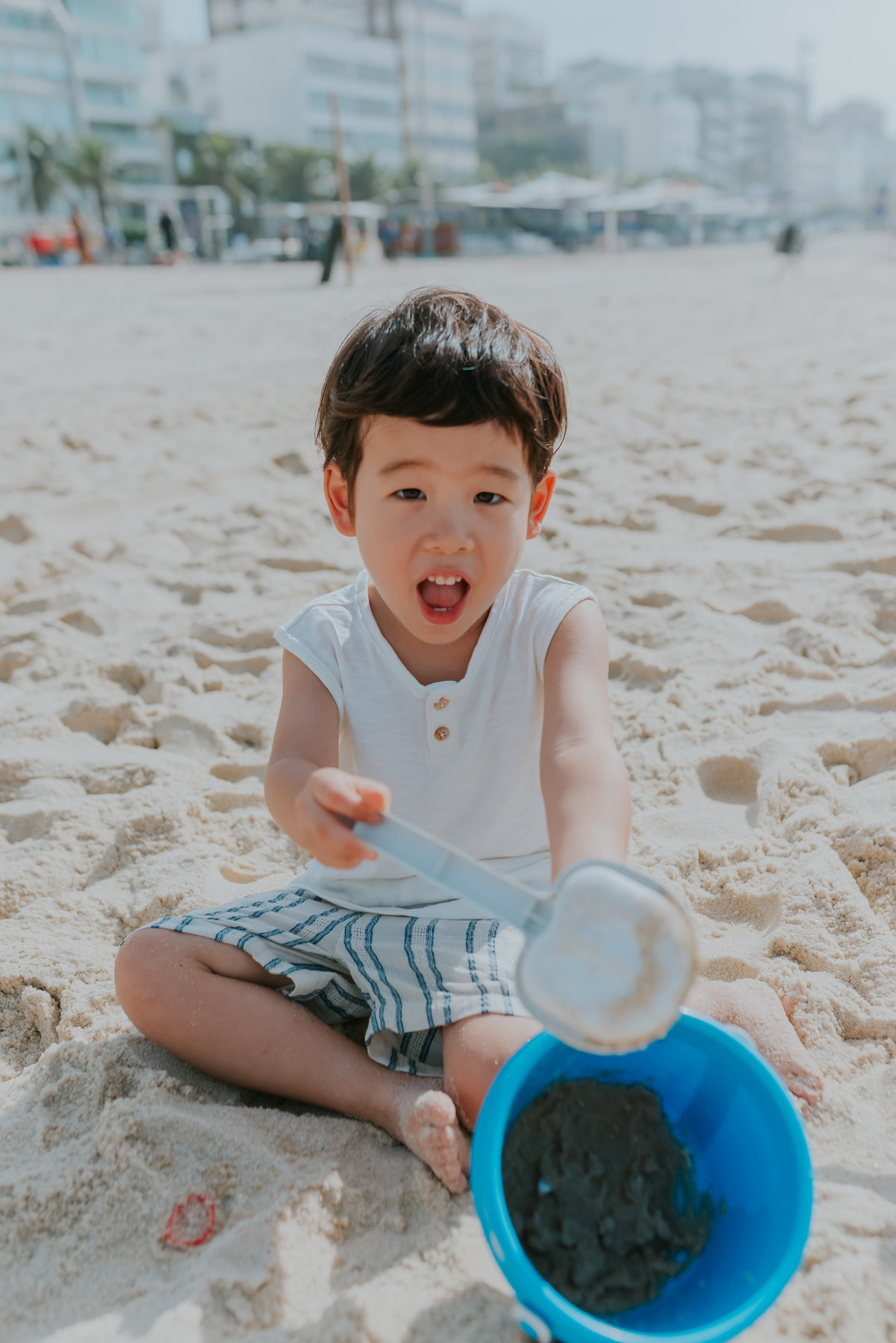 fotografia ensaio familia externo praia Leblon Ipanema Rio de Janeiro fotografa bruna Guerson japoneses orientais 