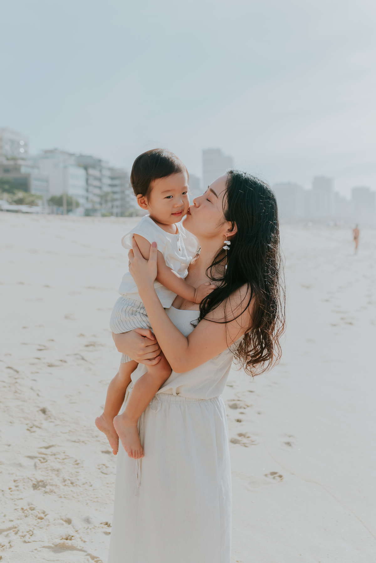 fotografia ensaio familia externo praia Leblon Ipanema Rio de Janeiro fotografa bruna Guerson japoneses orientais 