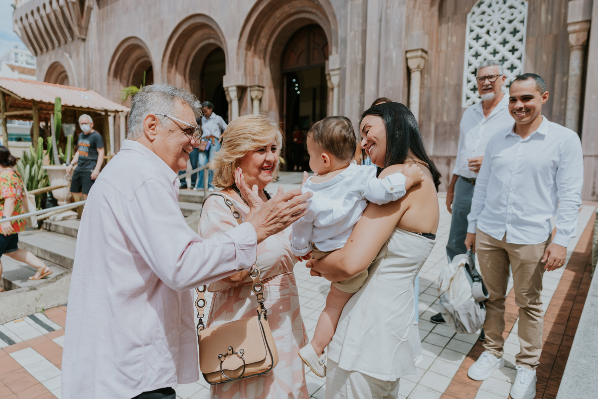fotografia batizado batismo Arthur fotografa familia Rio de Janeiro Tijuca Basílica Santuário de São Sebastião (Igreja dos Capuchinhos) 