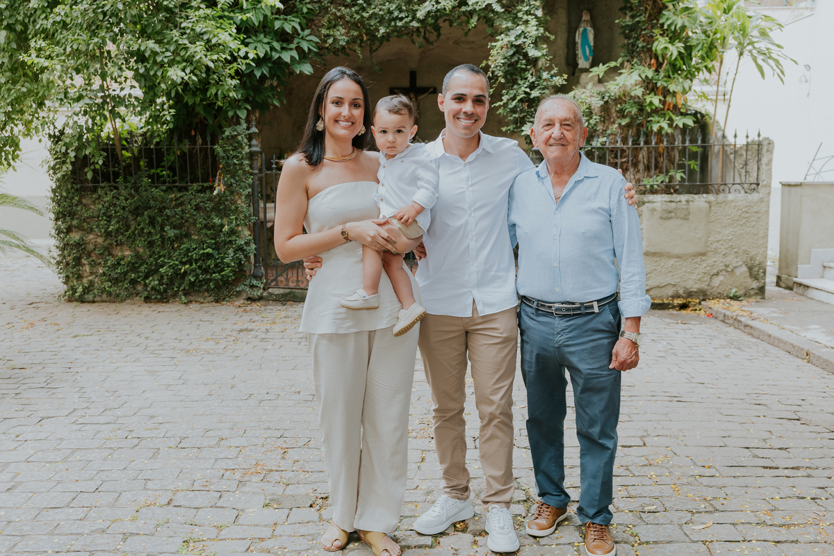 fotografia batizado batismo Arthur fotografa familia Rio de Janeiro Tijuca Basílica Santuário de São Sebastião (Igreja dos Capuchinhos) 