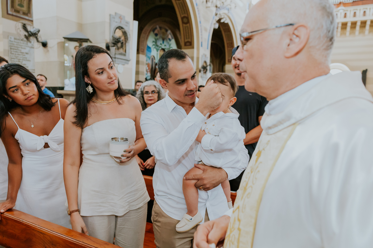 fotografia batizado batismo Arthur fotografa familia Rio de Janeiro Tijuca Basílica Santuário de São Sebastião (Igreja dos Capuchinhos) 
