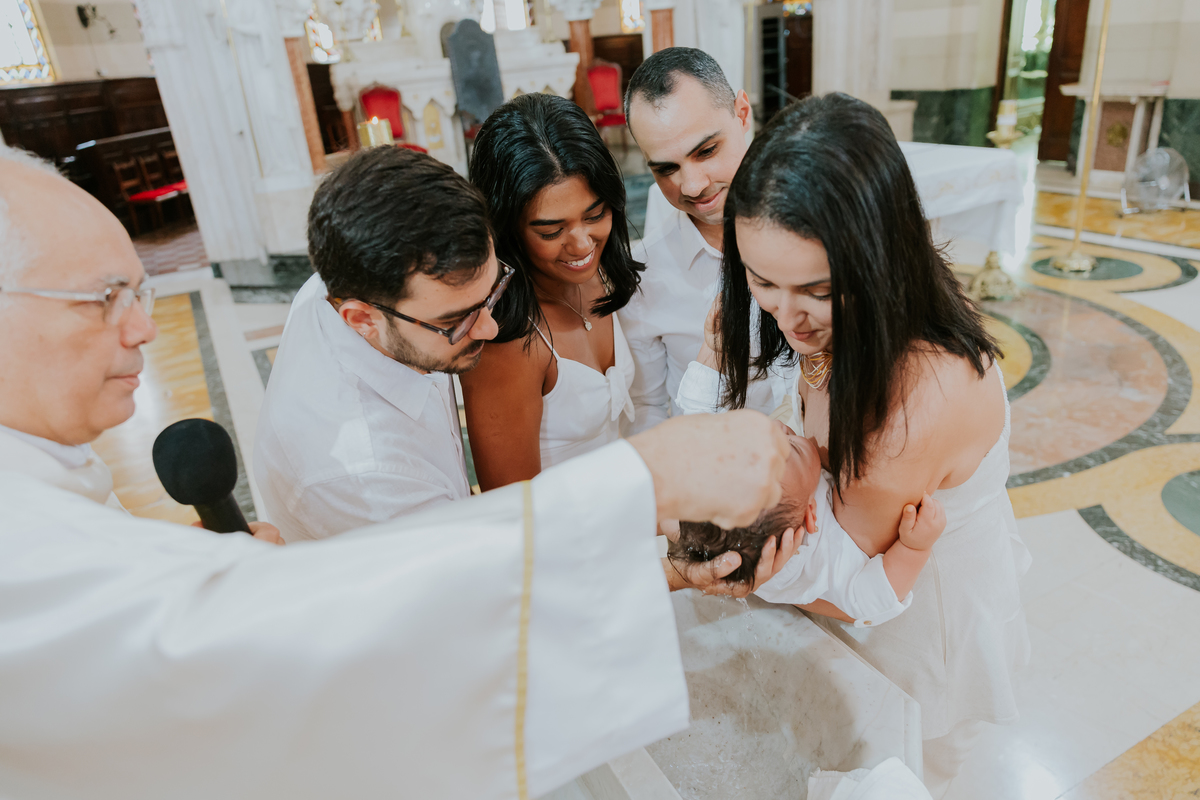 fotografia batizado batismo Arthur fotografa familia Rio de Janeiro Tijuca Basílica Santuário de São Sebastião (Igreja dos Capuchinhos) 