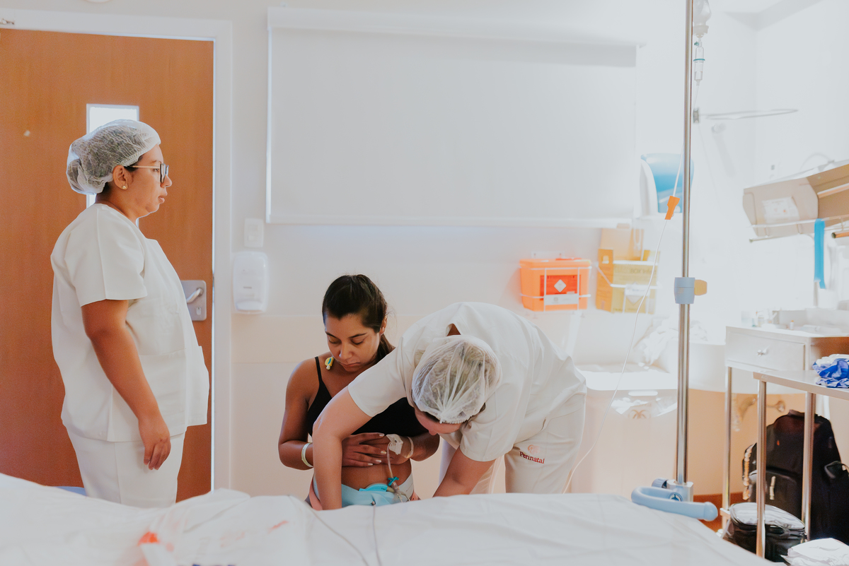 fotografia nascimento parto normal perinatal barra da Tijuca Rio de Janeiro fotografa familia Olivia bruna guerson