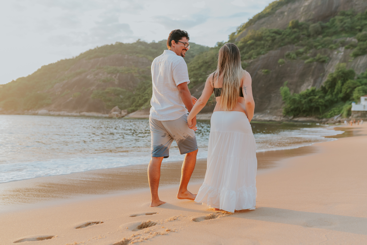 fotografia ensaio gestante externo nascer do sol praia vermelha urca rio de janeiro fotografa familia bruna Guerson 