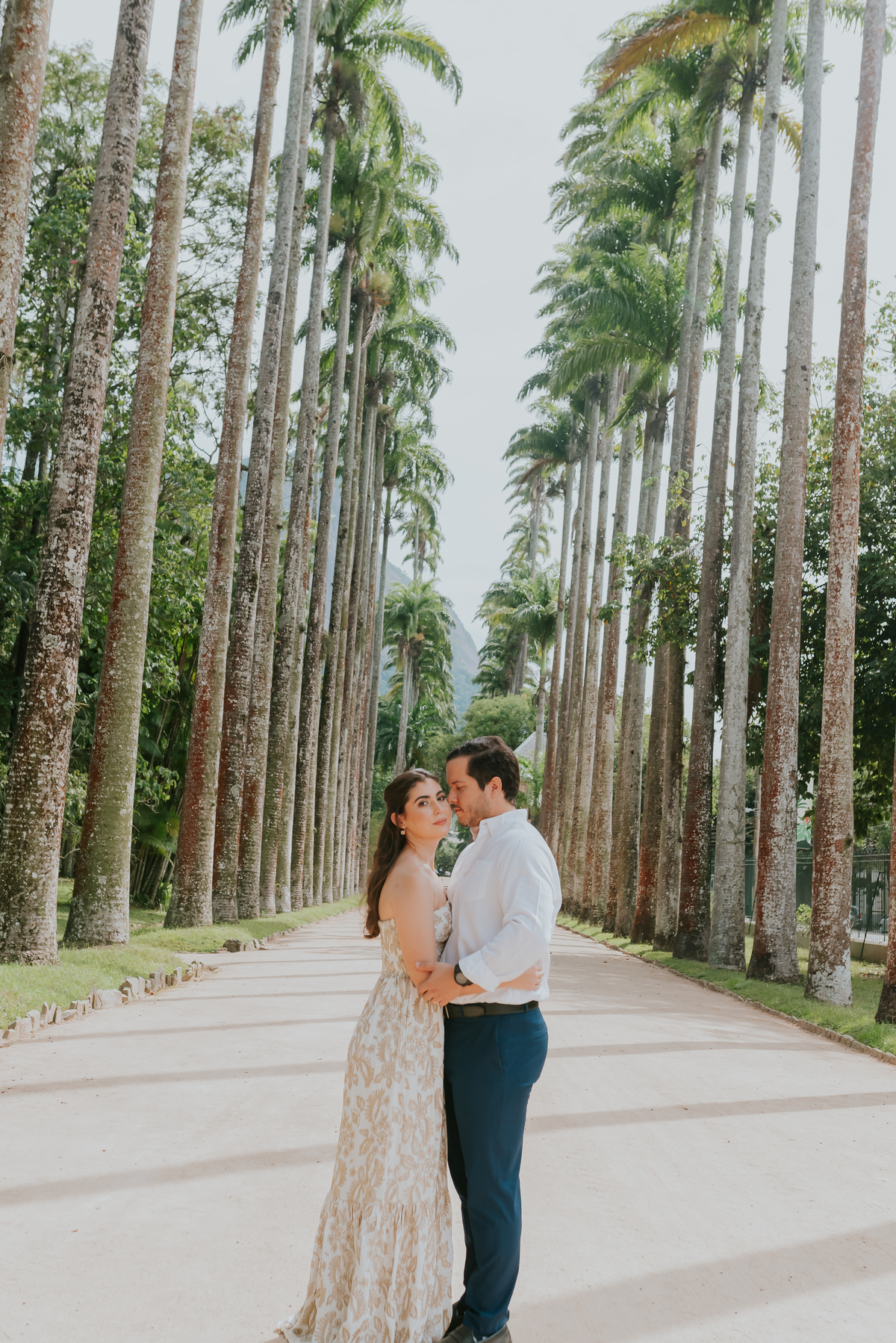 fotografa ensaio externo fotografia casal jardim botânico Rio de Janeiro bruna Guerson natureza 