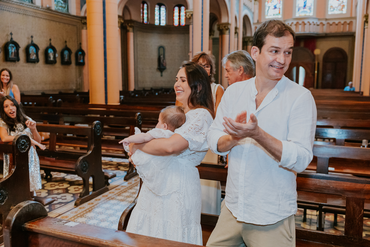 fotografia batizado batismo Olivia rio de Janeiro igreja nossa senhora da paz fotografa familia n