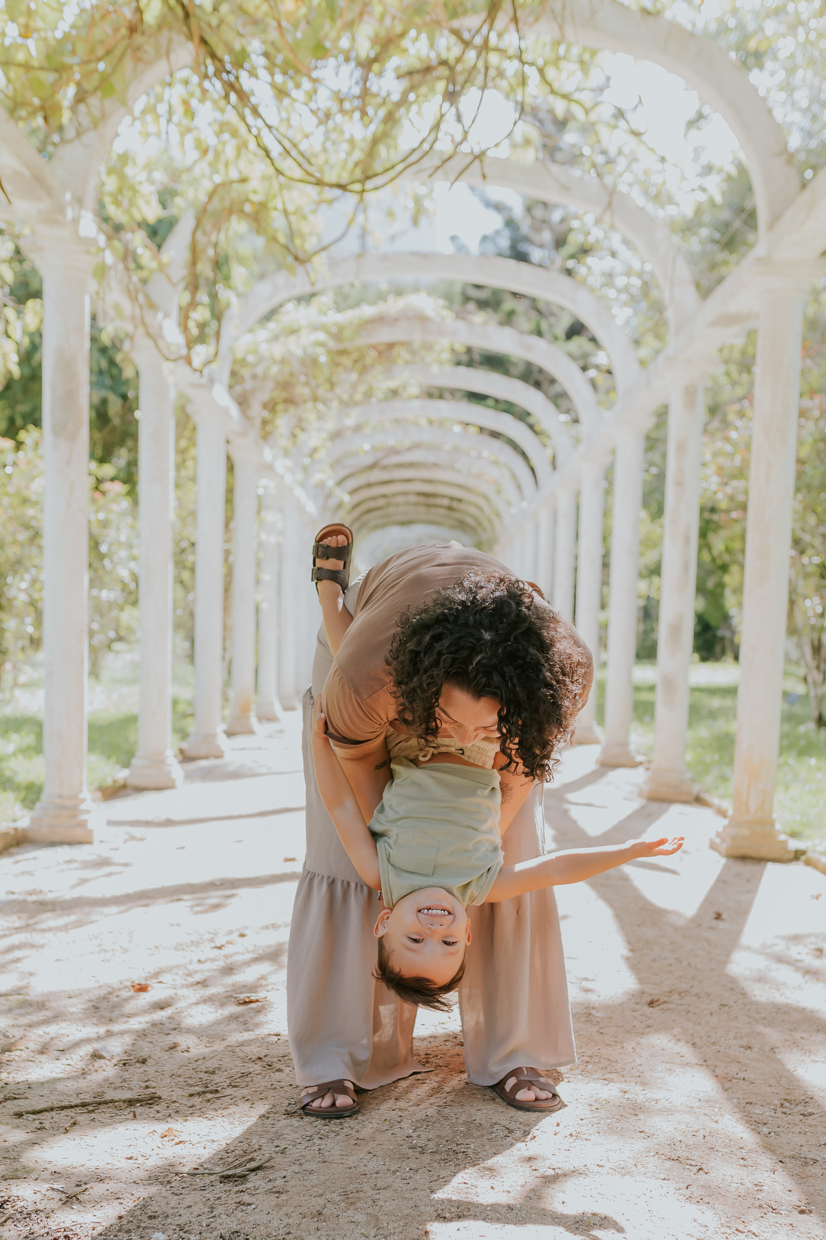 fotografia ensaio externo familia fotografa jardim botanico Rio de Janeiro dia das mães Wanessa e Nicolas natureza