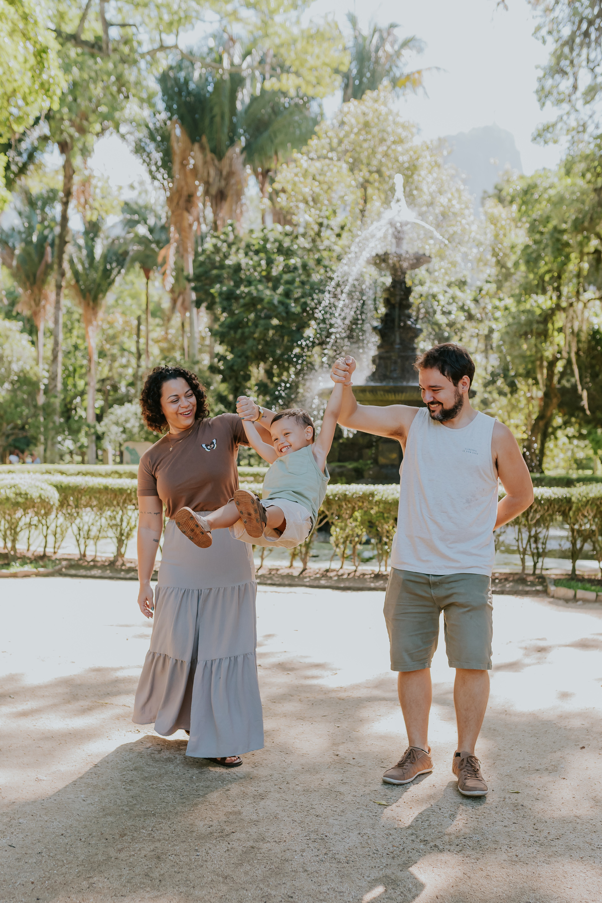 fotografia ensaio externo familia fotografa jardim botanico Rio de Janeiro dia das mães Wanessa e Nicolas natureza