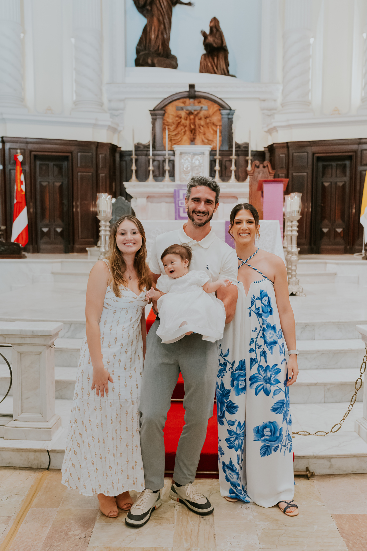 fotografia batizado batismo isis lagoa rodrigo de Freitas paroquia santa margarida maria Rio de Janeiro fotografa família