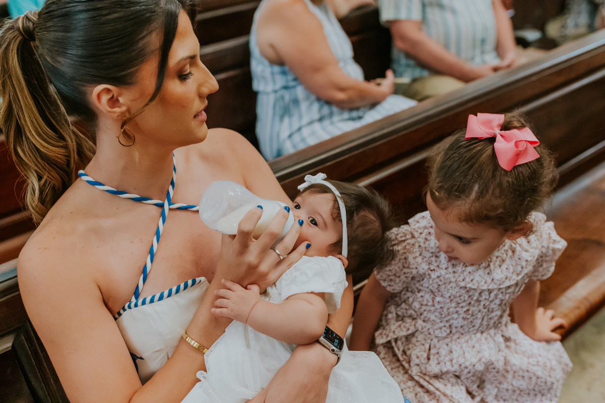 fotografia batizado batismo isis lagoa rodrigo de Freitas paroquia santa margarida maria Rio de Janeiro fotografa família