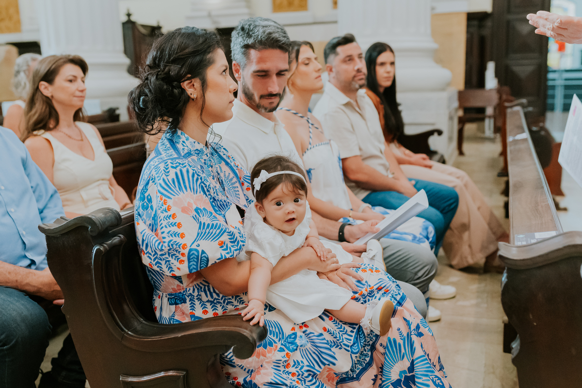 fotografia batizado batismo isis lagoa rodrigo de Freitas paroquia santa margarida maria Rio de Janeiro fotografa família