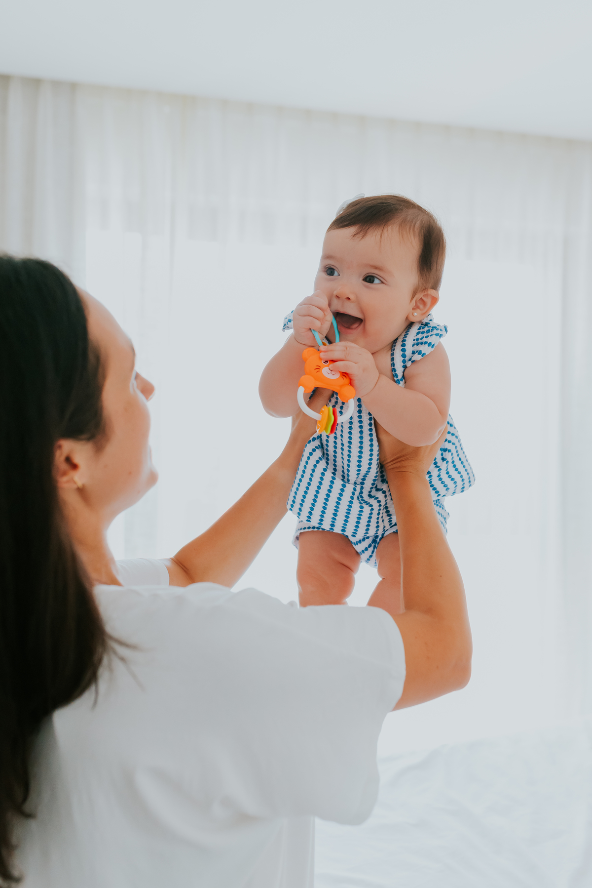 fotografia ensaio familia em casa acompanhamento 6 meses era maria Botafogo Rio de Janeiro fotografa bruna Guerson rj 