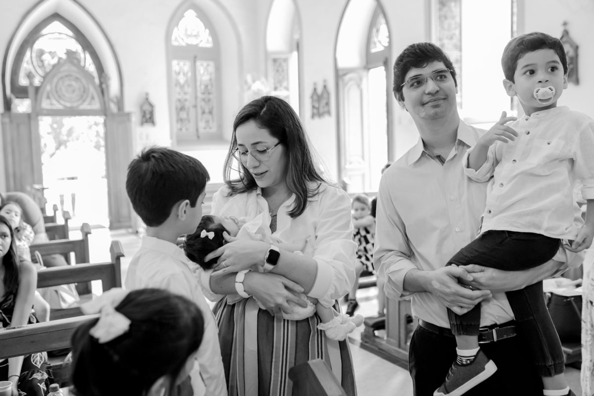 fotografia batizado batismo isabel fotografa familia Rio de Janeiro paroquia bom pastor Tijuca rj bruna Guerson cerimonia 