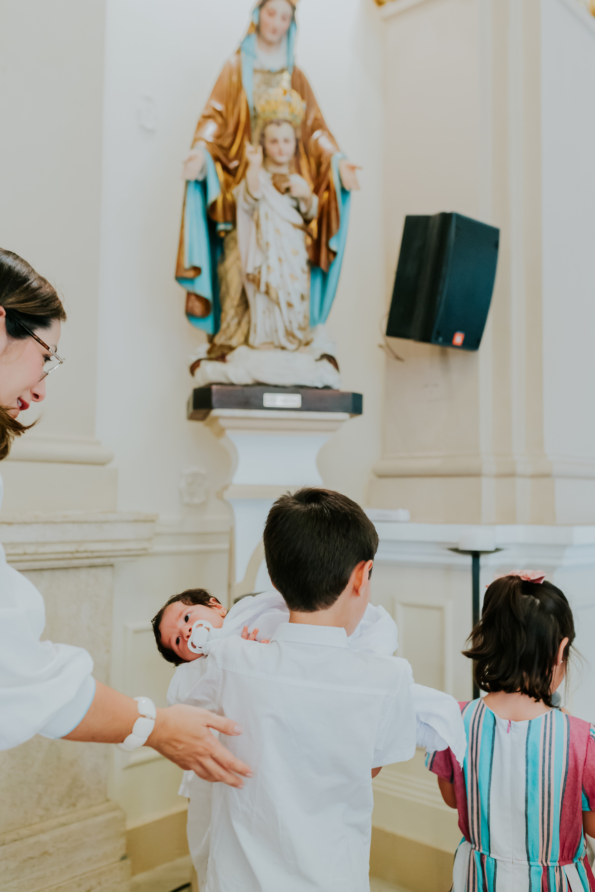 fotografia batizado batismo isabel fotografa familia Rio de Janeiro paroquia bom pastor Tijuca rj bruna Guerson cerimonia 