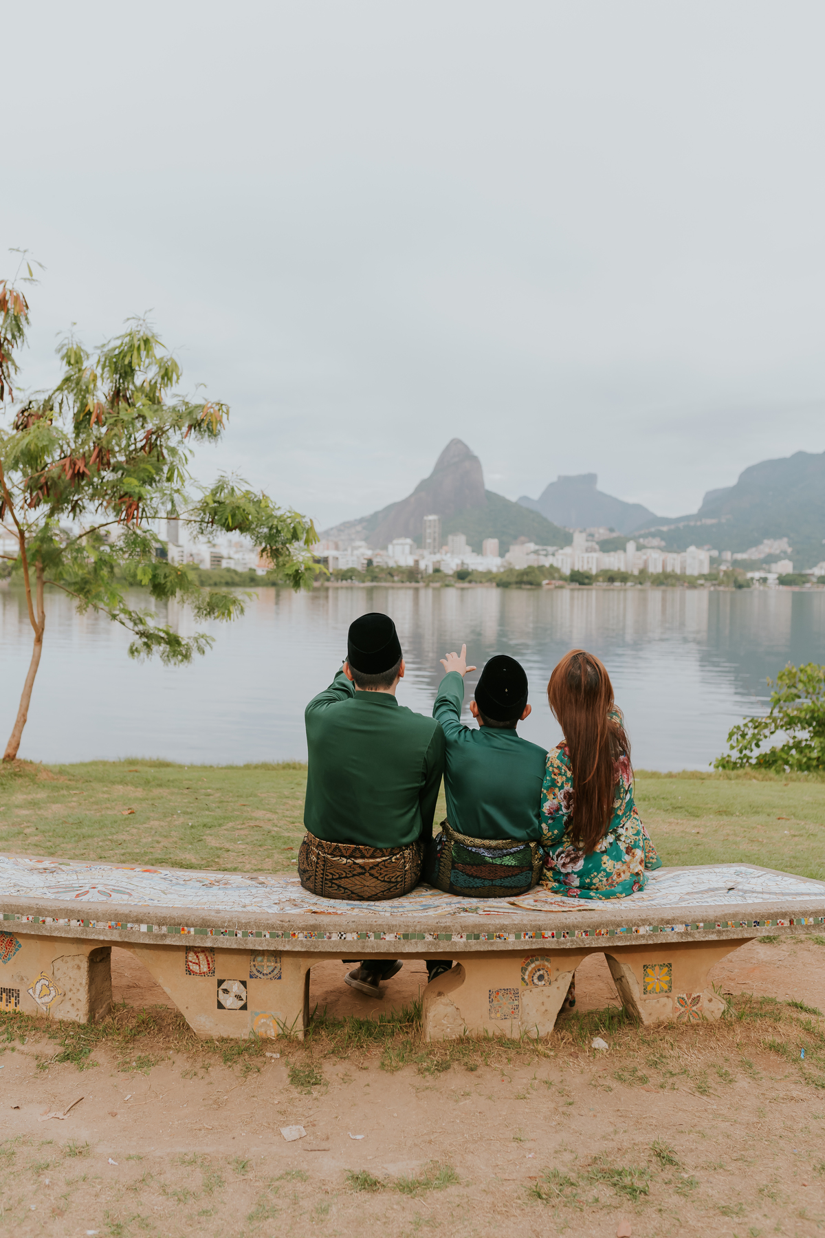 fotografia ensaio familia externo Lagoa Rodrigo de Freitas Rio de Janeiro familia malasia fotografa 