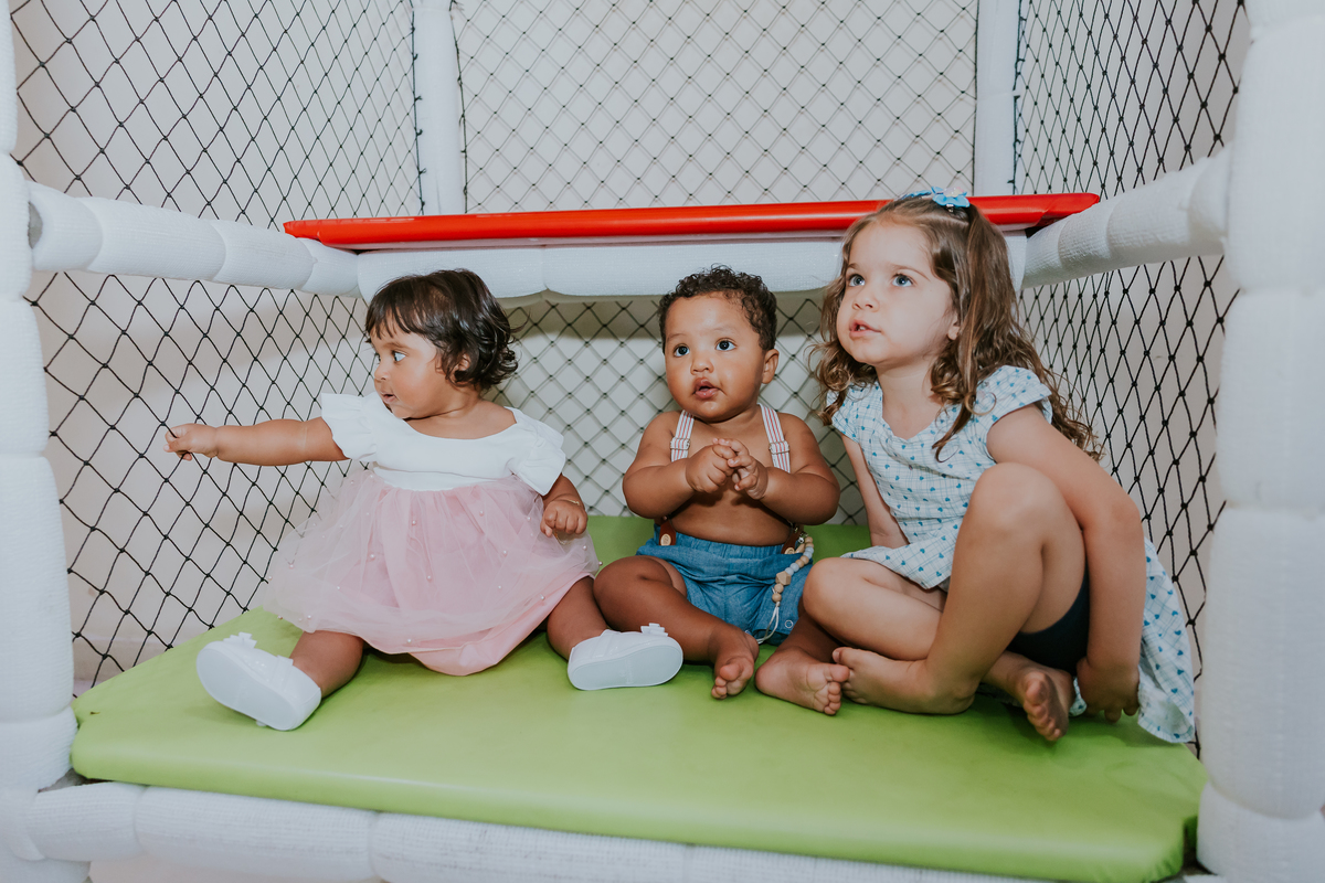 fotografia festa infantil fotografa familia rio de janeiro rj 1 ano Sarah Samuel tema arca de Noé casa de festa estação faz de conta taquara gêmeos 