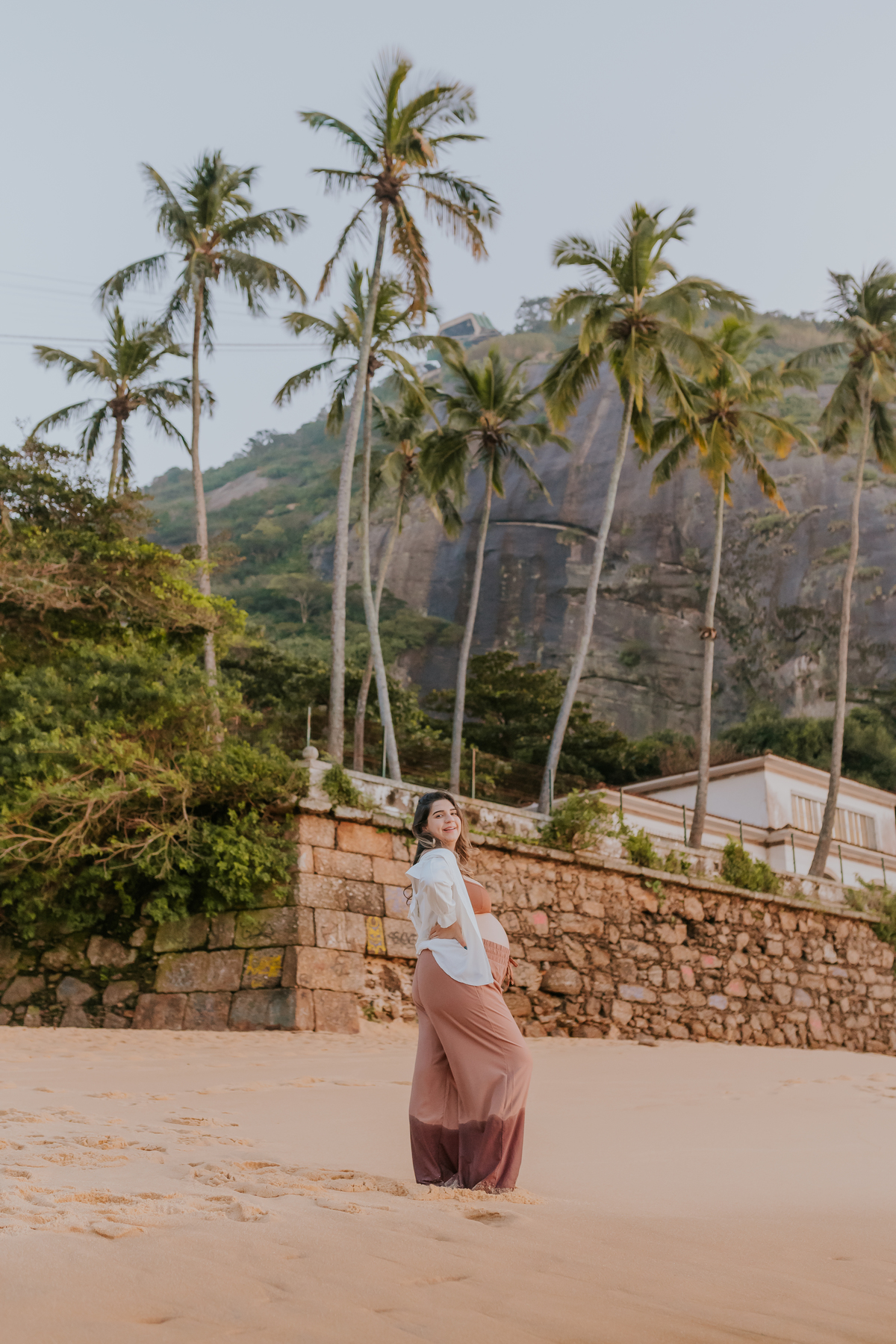 fotografia ensaio sessão gestante ao ar livre praia vermelha urca fotografa familia gravida amanhecer Rio de Janeiro rj a espera da Giovana 