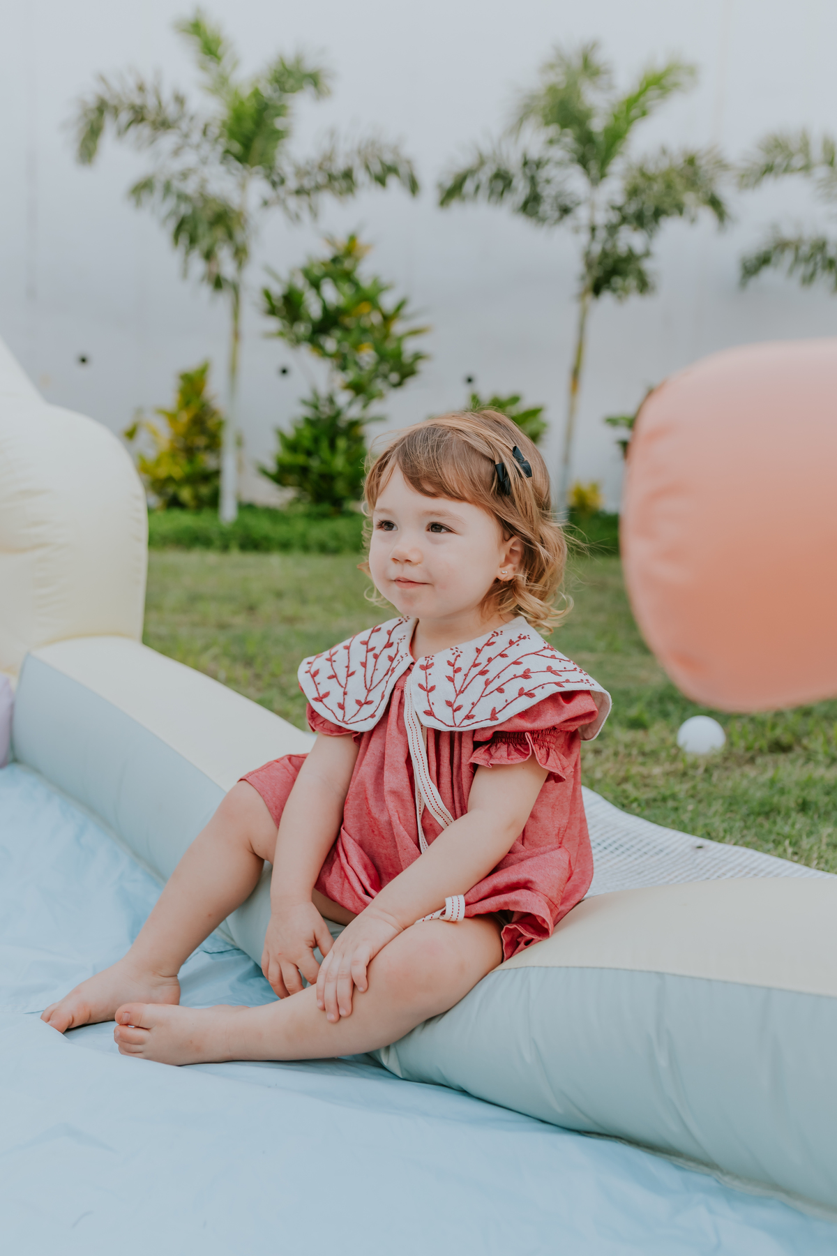 fotografia festa infantil em casa quintal fotografa de famílias 2 anos Sofia ilha do governador Rio de Janeiro bruna guerson 