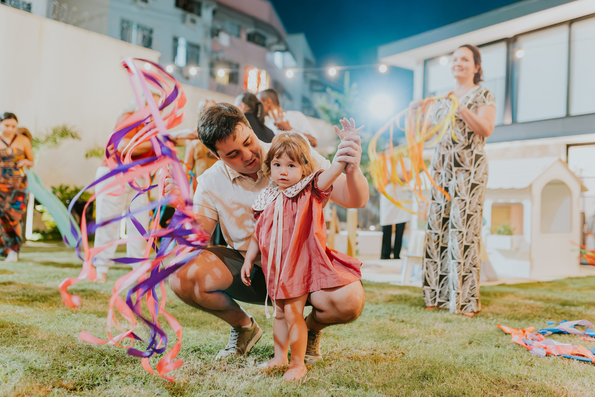 fotografia festa infantil em casa quintal fotografa de famílias 2 anos Sofia ilha do governador Rio de Janeiro bruna guerson 
