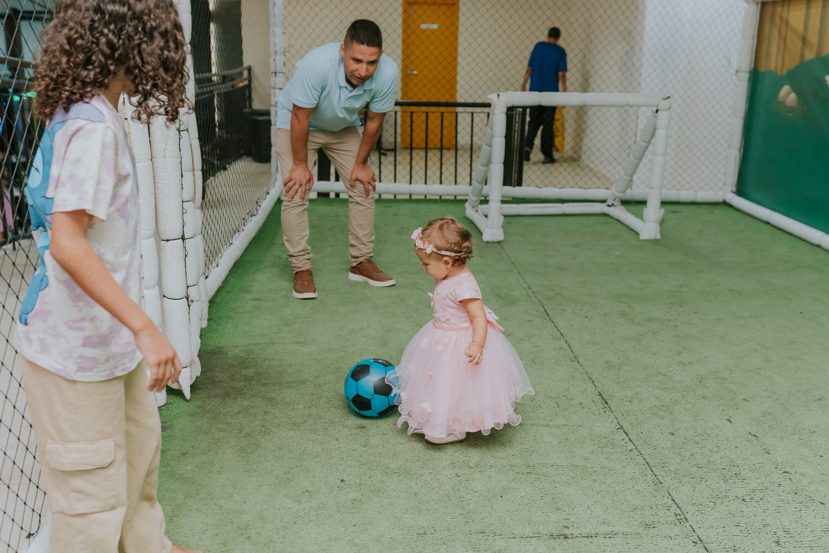 fotografa familia festa infantil 1 ano Elisa tema borboleta casa de festas estação faz de conta taquara Rio de Janeiro Jacarepaguá fotografia 