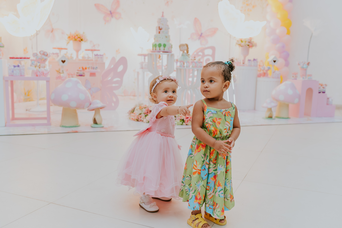 fotografa familia festa infantil 1 ano Elisa tema borboleta casa de festas estação faz de conta taquara Rio de Janeiro Jacarepaguá fotografia 