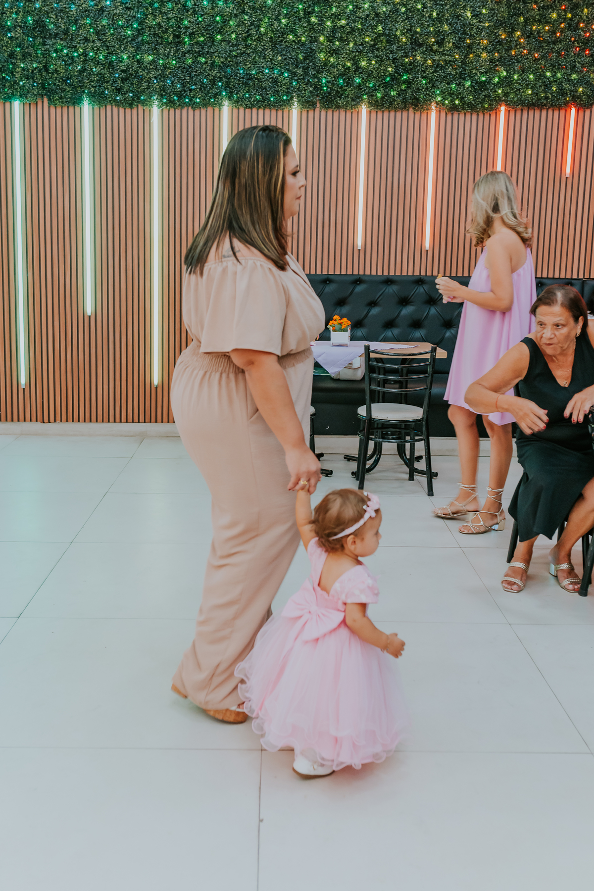 fotografa familia festa infantil 1 ano Elisa tema borboleta casa de festas estação faz de conta taquara Rio de Janeiro Jacarepaguá fotografia 