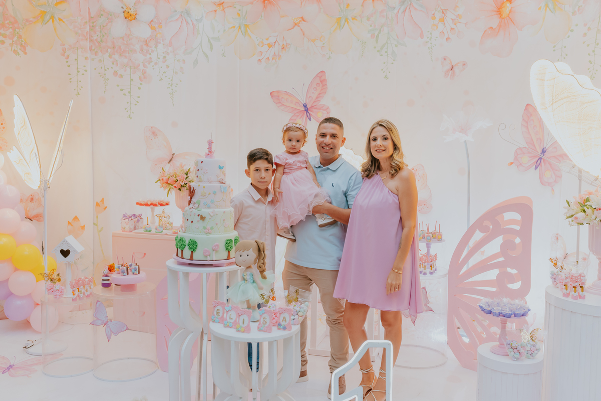fotografa familia festa infantil 1 ano Elisa tema borboleta casa de festas estação faz de conta taquara Rio de Janeiro Jacarepaguá fotografia 
