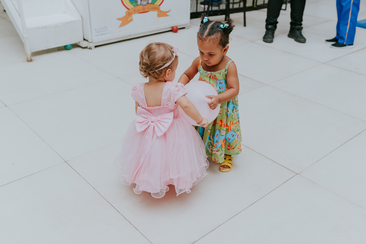 fotografa familia festa infantil 1 ano Elisa tema borboleta casa de festas estação faz de conta taquara Rio de Janeiro Jacarepaguá fotografia 