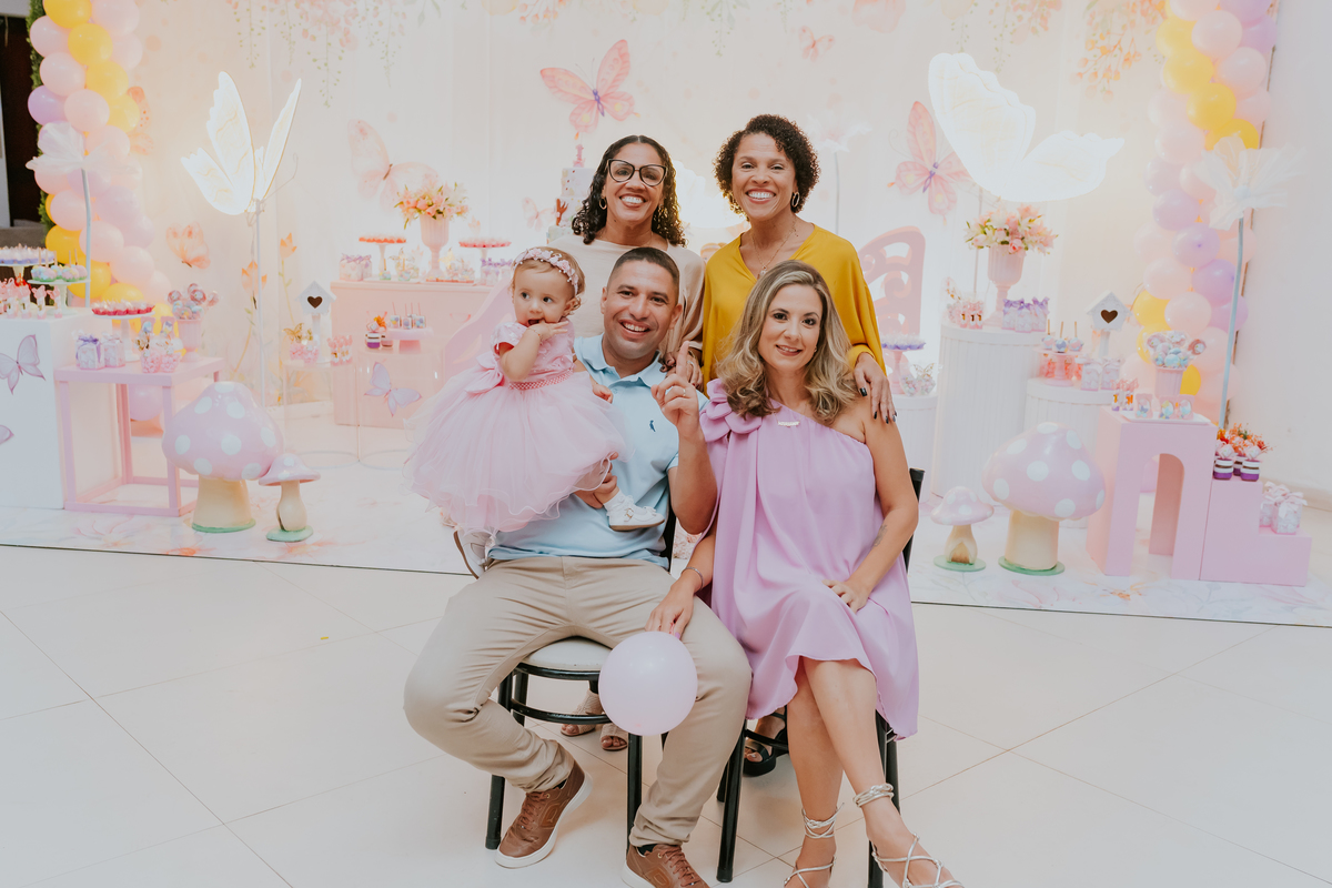 fotografa familia festa infantil 1 ano Elisa tema borboleta casa de festas estação faz de conta taquara Rio de Janeiro Jacarepaguá fotografia 