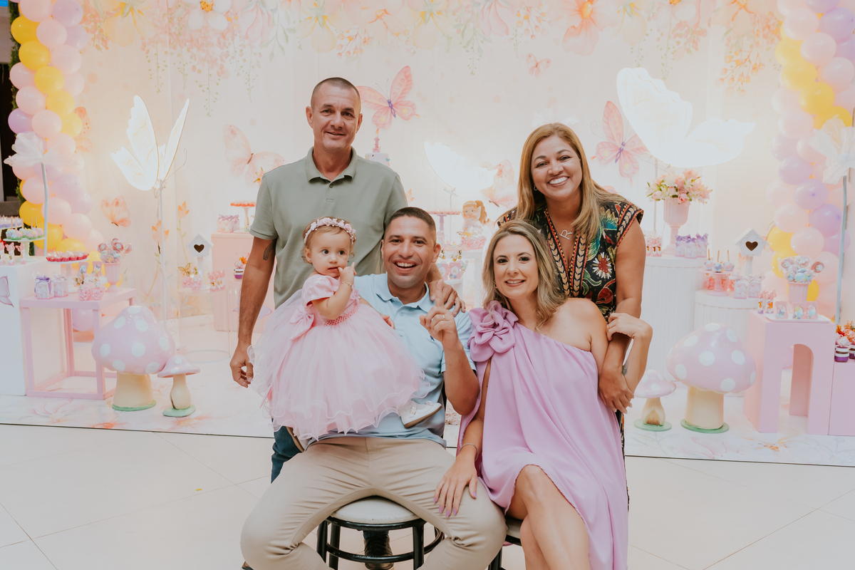 fotografa familia festa infantil 1 ano Elisa tema borboleta casa de festas estação faz de conta taquara Rio de Janeiro Jacarepaguá fotografia 