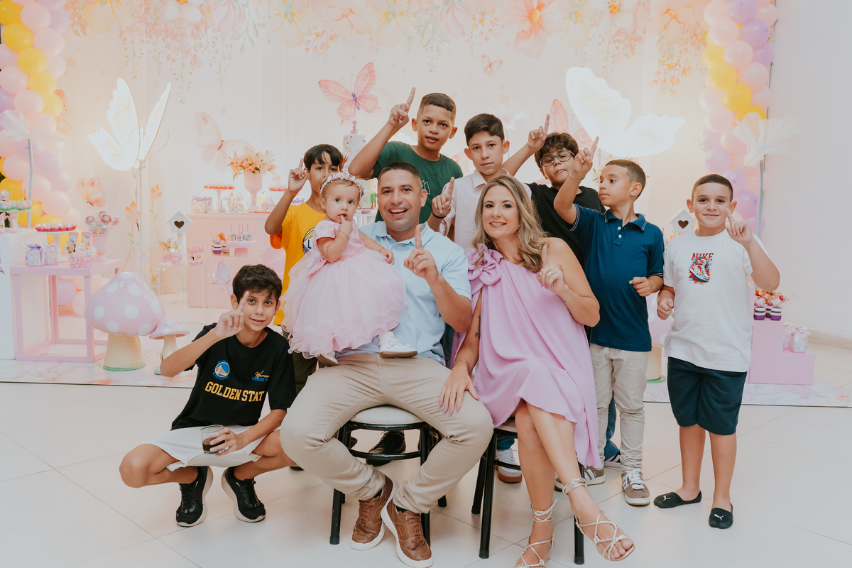 fotografa familia festa infantil 1 ano Elisa tema borboleta casa de festas estação faz de conta taquara Rio de Janeiro Jacarepaguá fotografia 