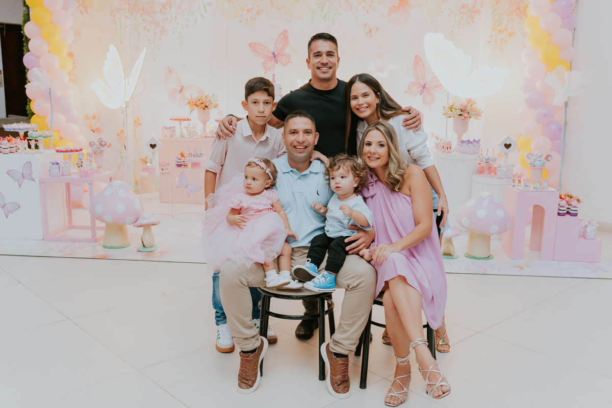 fotografa familia festa infantil 1 ano Elisa tema borboleta casa de festas estação faz de conta taquara Rio de Janeiro Jacarepaguá fotografia 