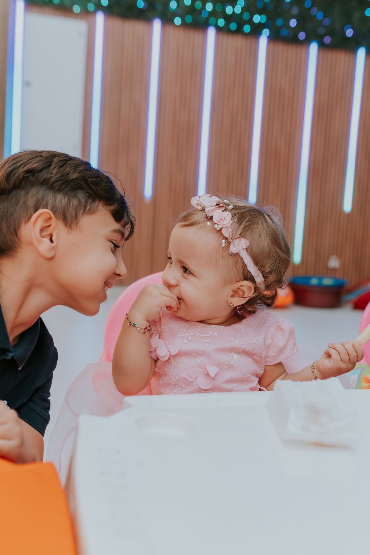 fotografa familia festa infantil 1 ano Elisa tema borboleta casa de festas estação faz de conta taquara Rio de Janeiro Jacarepaguá fotografia 