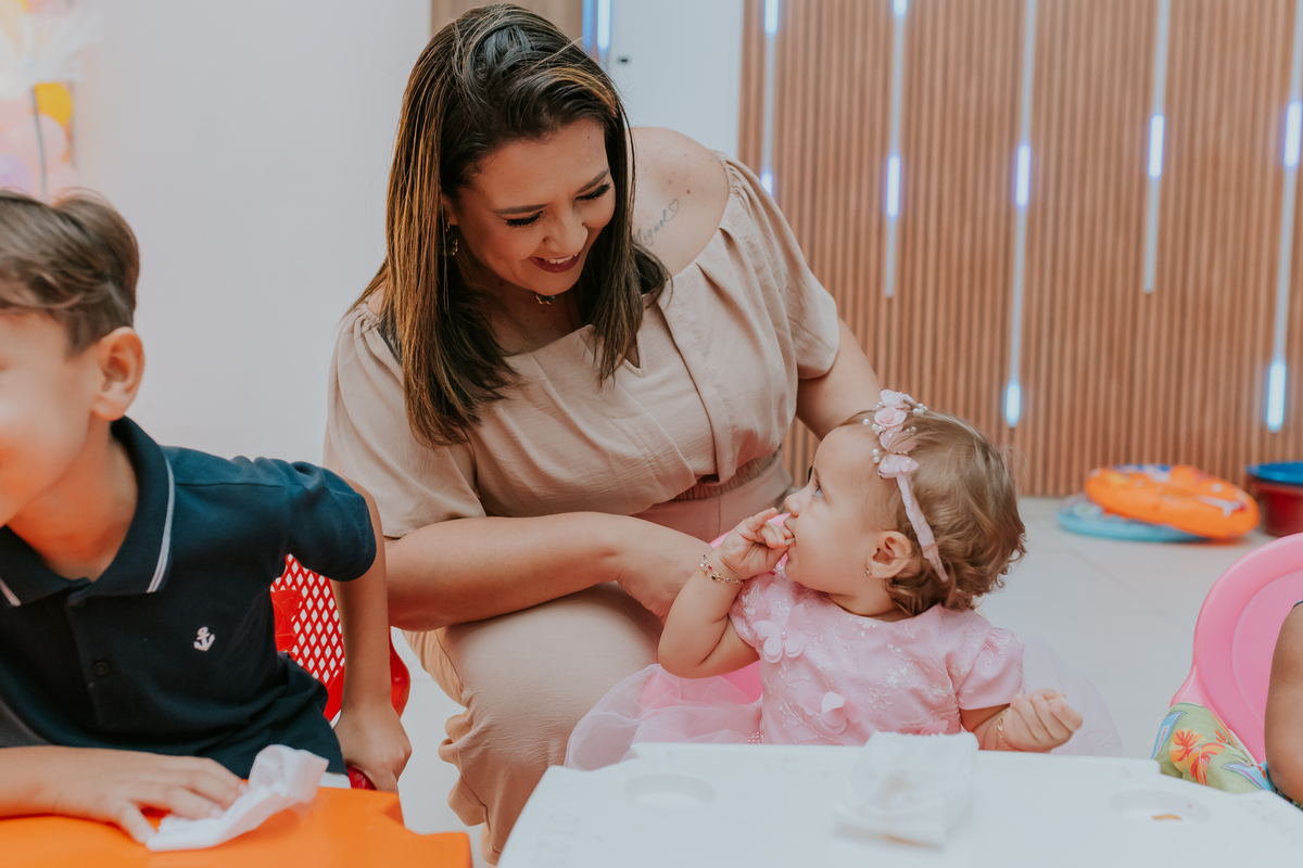 fotografa familia festa infantil 1 ano Elisa tema borboleta casa de festas estação faz de conta taquara Rio de Janeiro Jacarepaguá fotografia 