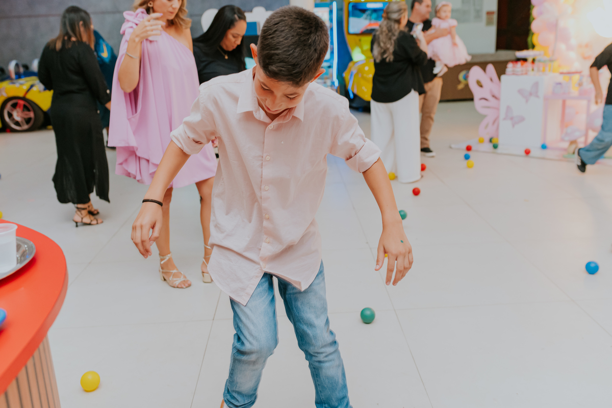 fotografa familia festa infantil 1 ano Elisa tema borboleta casa de festas estação faz de conta taquara Rio de Janeiro Jacarepaguá fotografia 
