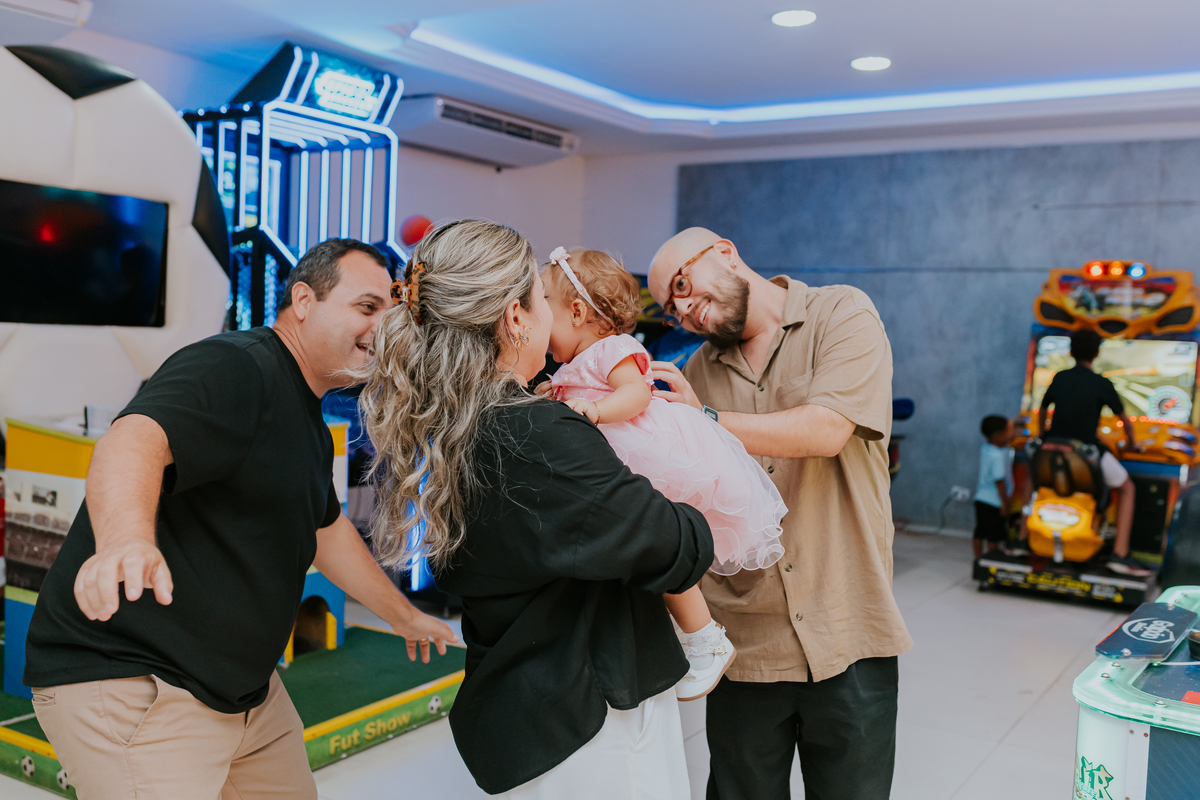 fotografa familia festa infantil 1 ano Elisa tema borboleta casa de festas estação faz de conta taquara Rio de Janeiro Jacarepaguá fotografia 