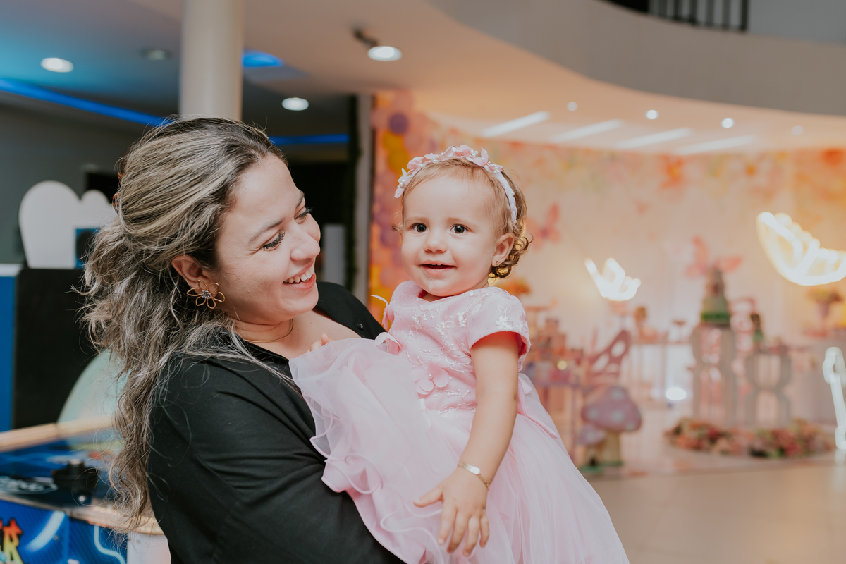 fotografa familia festa infantil 1 ano Elisa tema borboleta casa de festas estação faz de conta taquara Rio de Janeiro Jacarepaguá fotografia 