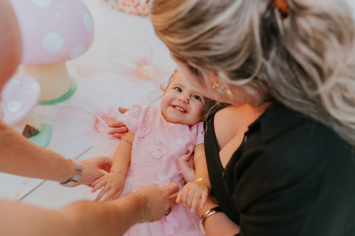 fotografa familia festa infantil 1 ano Elisa tema borboleta casa de festas estação faz de conta taquara Rio de Janeiro Jacarepaguá fotografia 